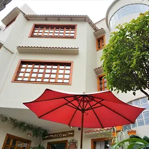 3* Bed & Breakfast Macaw